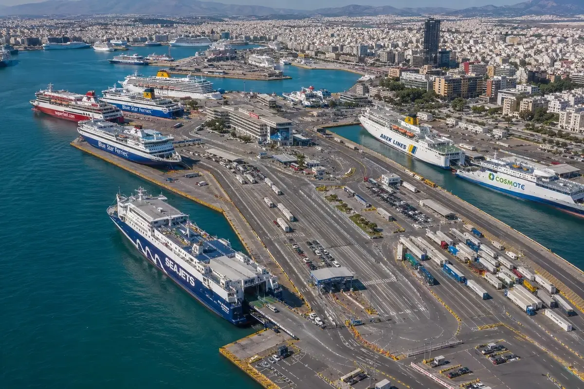 Ferry na rota Pireu–Amorgos